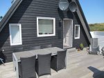Rückseite und Terrasse