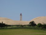 Rubjerg Knude, Die Wanderdüne verschlingt den Leuchtturm. In etwa 20 Jahren wird er ins Meer stürzen
